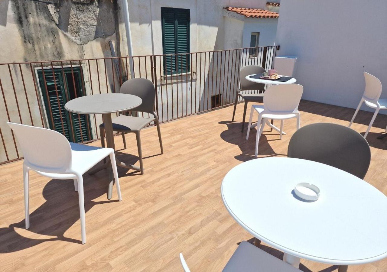 B&B Tra Le Vie Del Borgo Vieste Zewnętrze zdjęcie